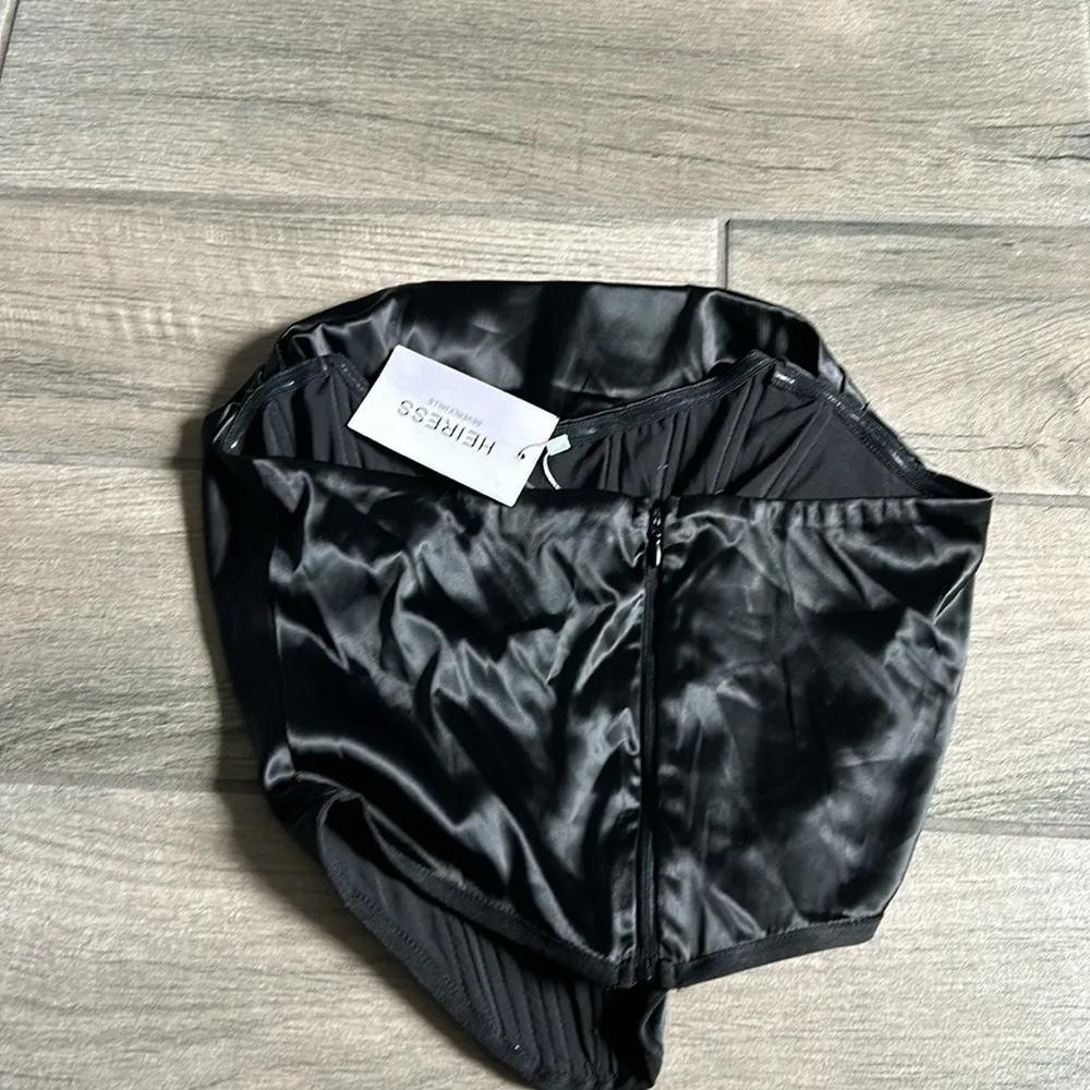 Heiress Beverly Hills silky corset top in black - Image 3
