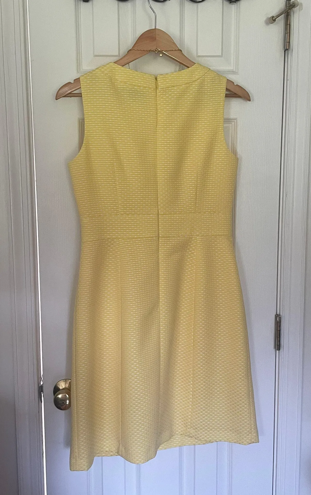 Tahari Yellow & White Seersucker Sheath Dress - Image 4