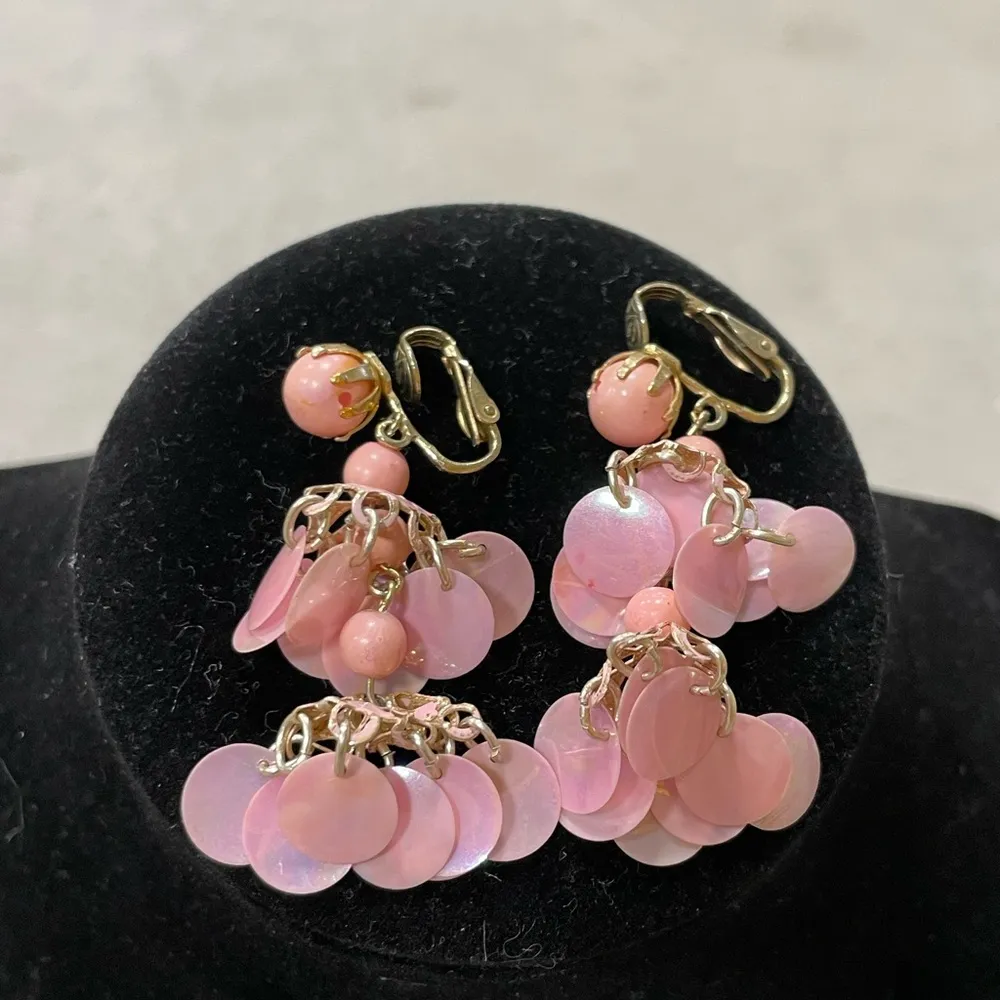 Beautiful Vintage Hong Kong Slip On Earrings Dangle Pink MCM Celluloid? Cheerful - Image 2