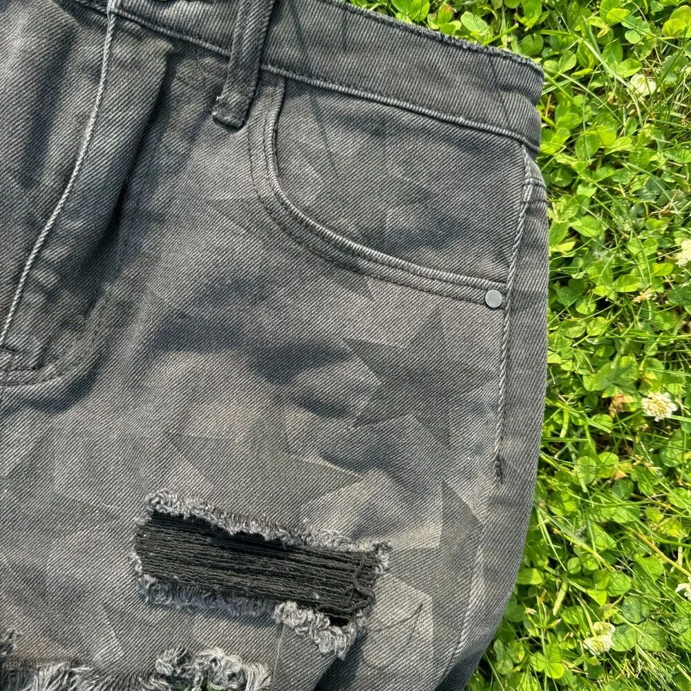 Faded Distressed Charcoal Star Jeans Grunge Emo Size 6 - Image 2