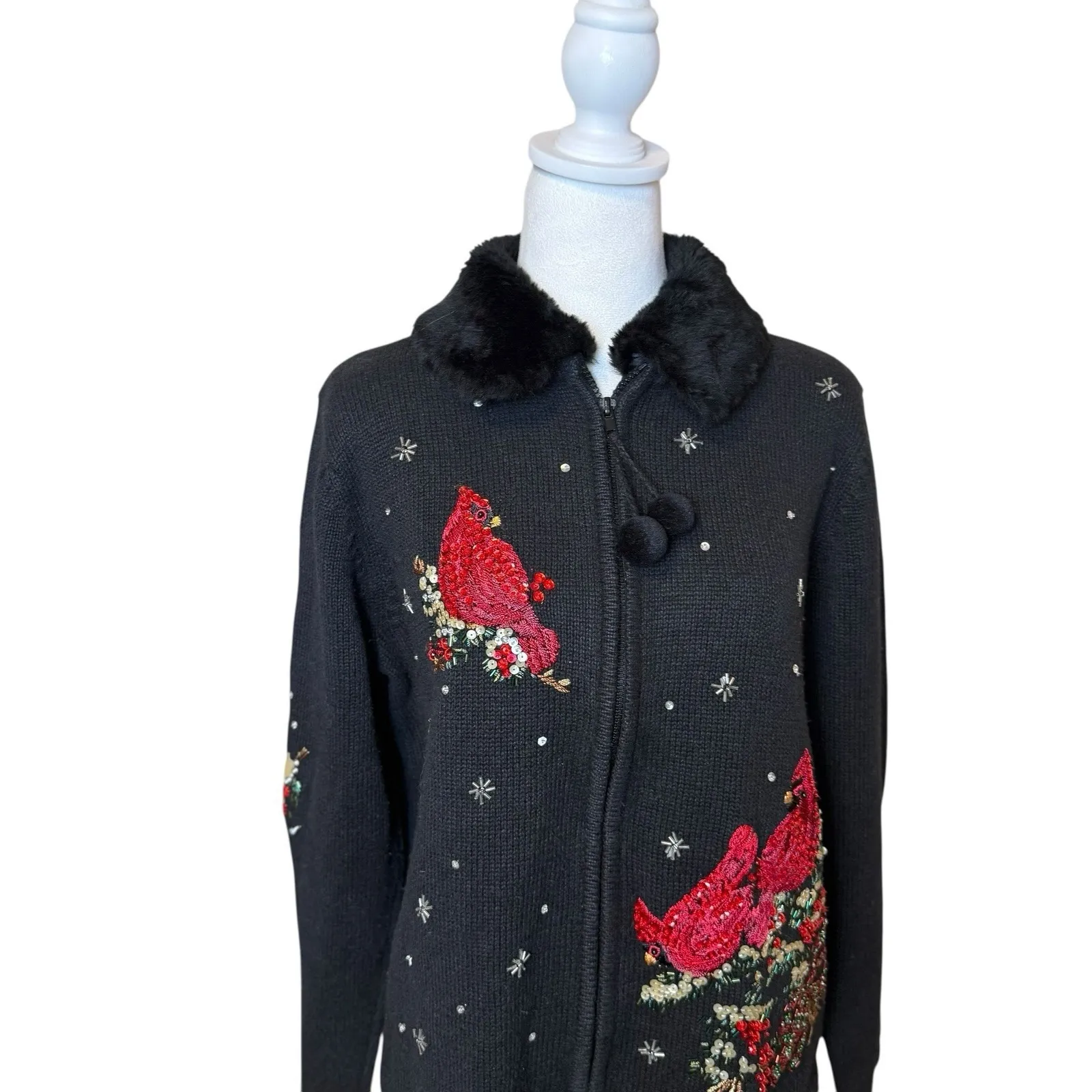 Carly St Claire Cardinal Sweater Red Birds Medium Sequins Beads Faux Fur Collar Black - Image 4