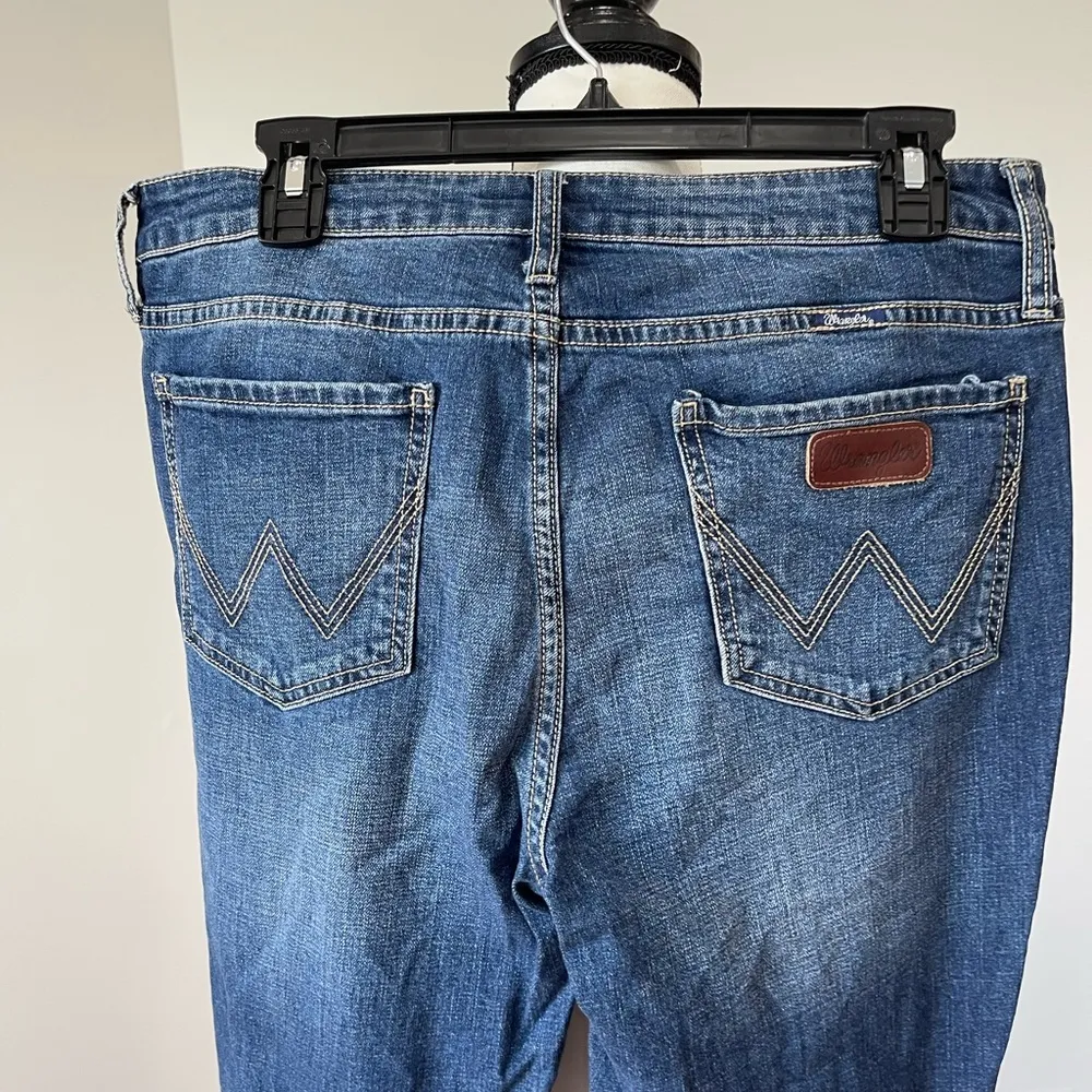 Wrangler  Embroidered Distressed Flare Jeans size 11/34 rodeo western southwest - Image 12