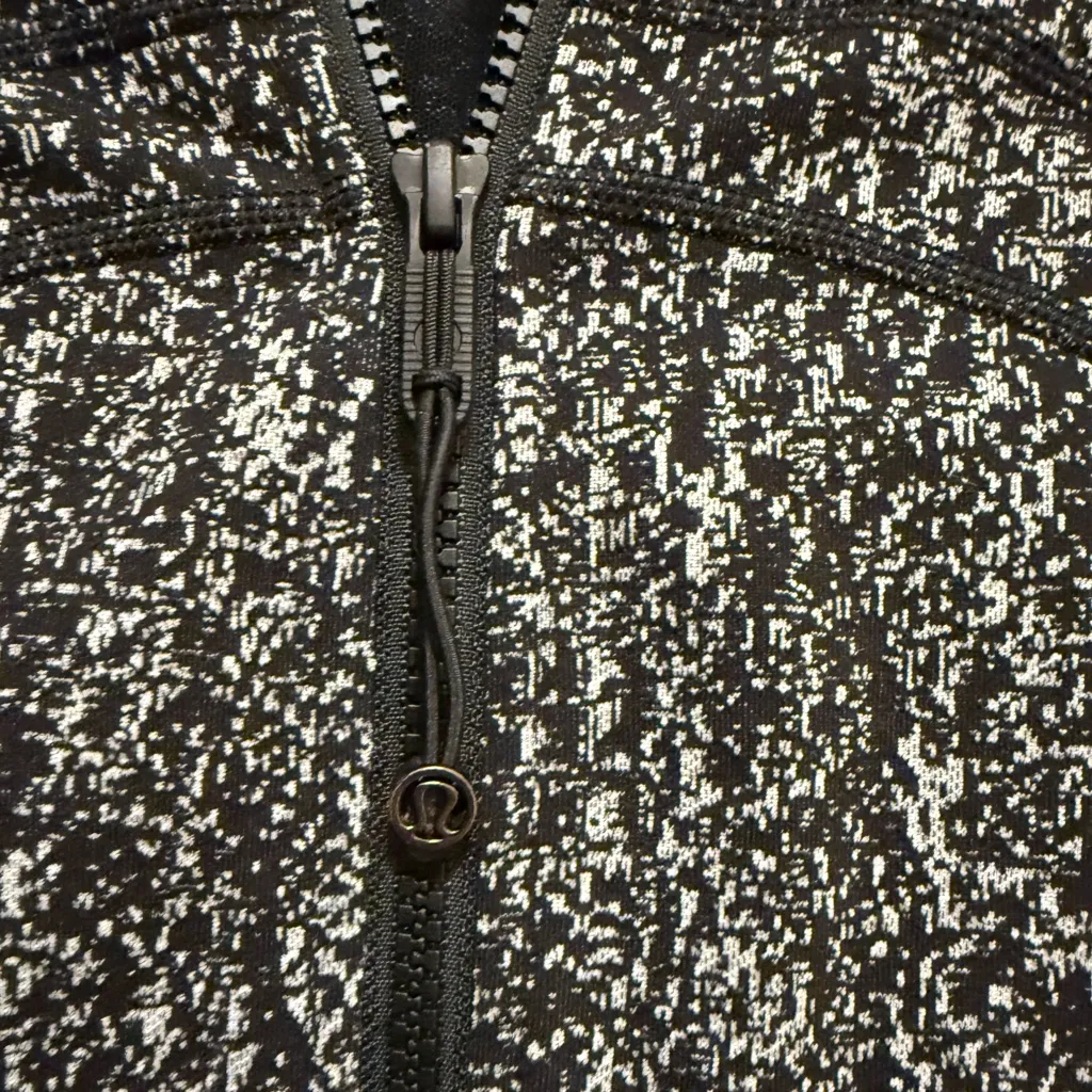 Lululemon Define Jacket Running Luon Suited Jacquard Black White size 6 - Image 5