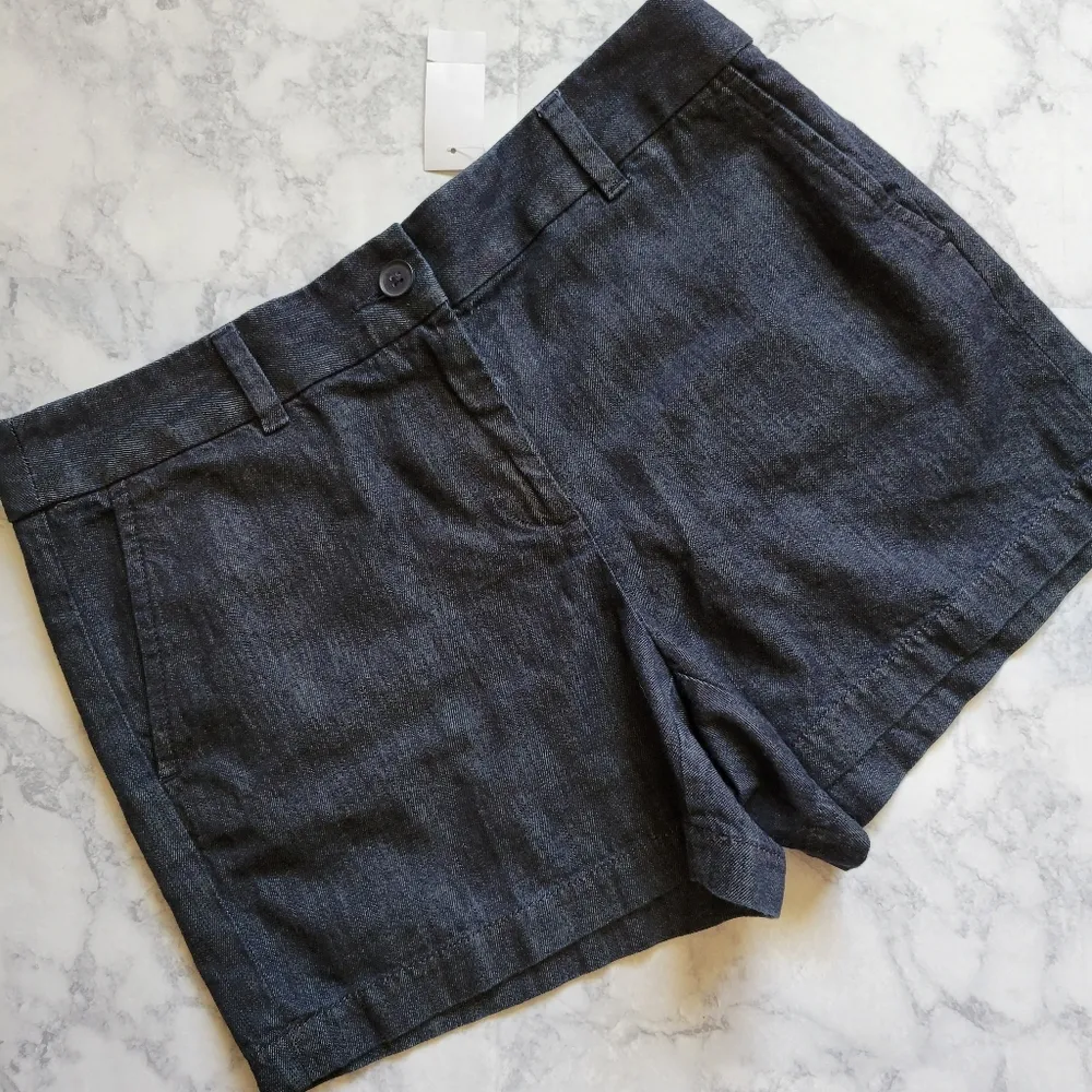 Loft Outlet denim flat front shorts size 8 - Image 2