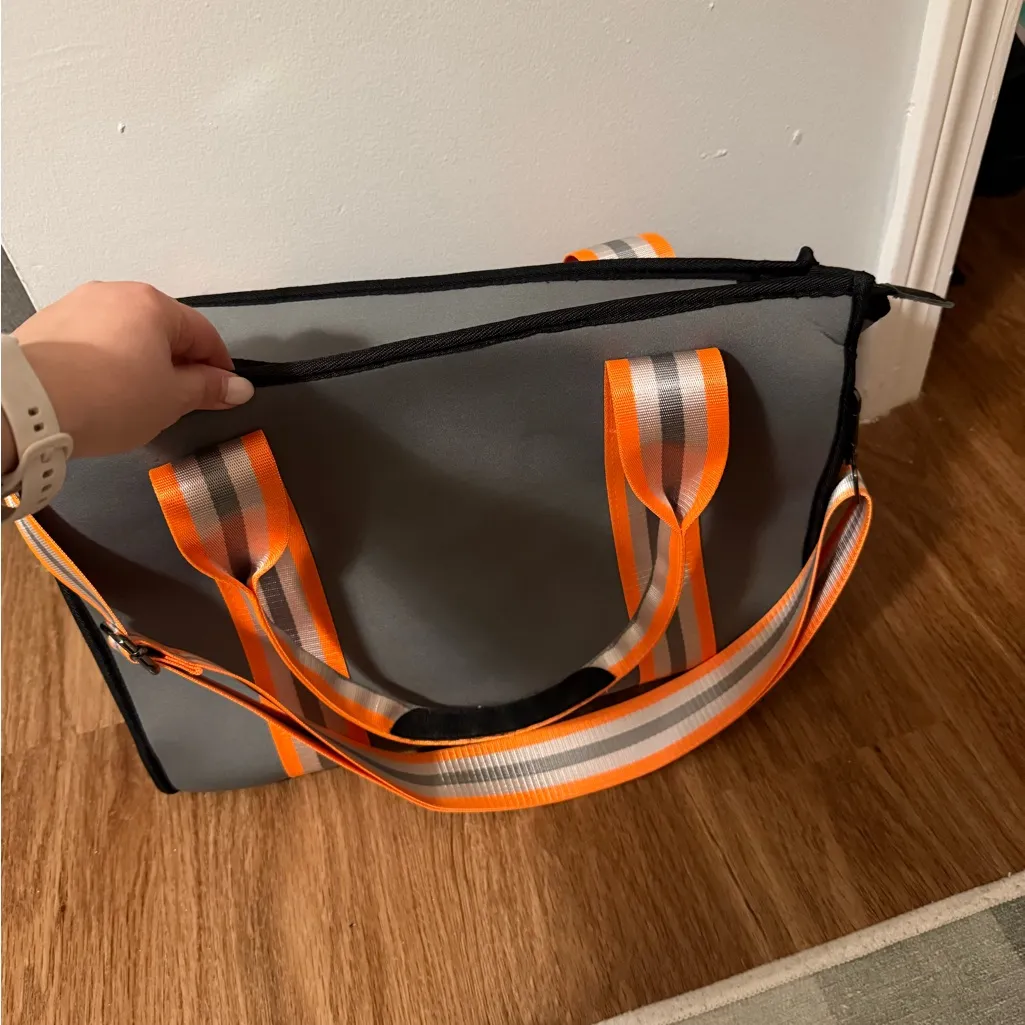 NWOT Haute Shore Grey Tote Bag With Orange Straps Gray - Image 5