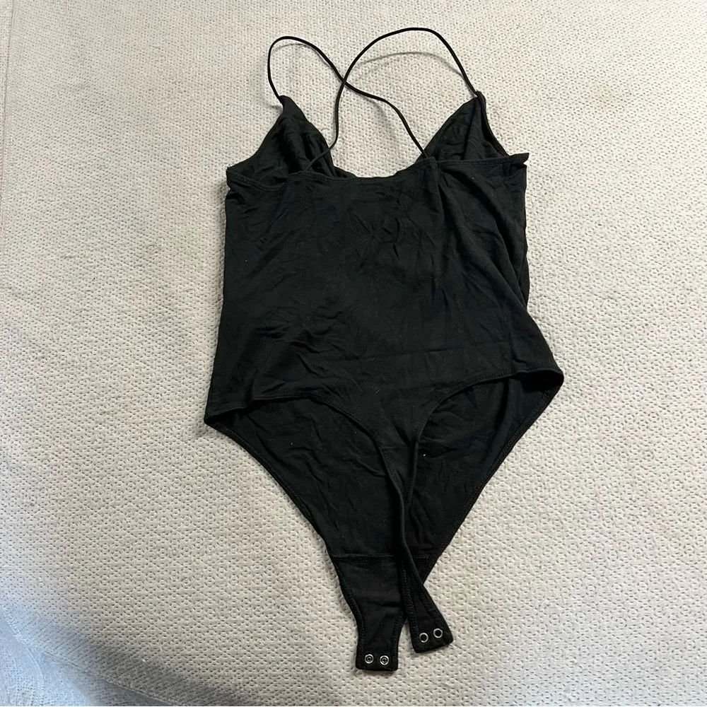 Soft A&F Drapery Cowl Neck Black Bodysuit Size Medium EUC - Image 6