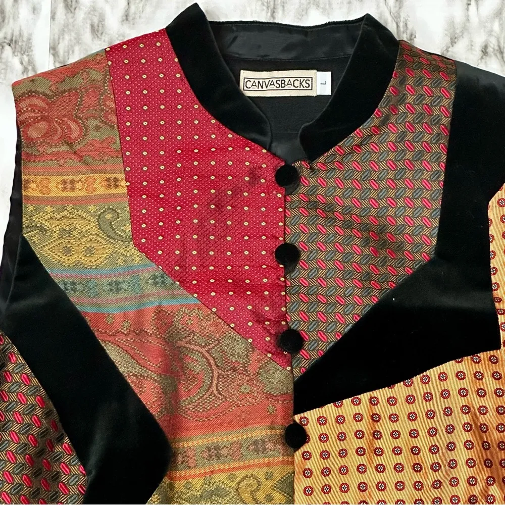 Vintage 80s 90s Silk Blend Patchwork Vest Sz L Boho Retro Tapestry Dark Acedemia Red Size L - Image 3