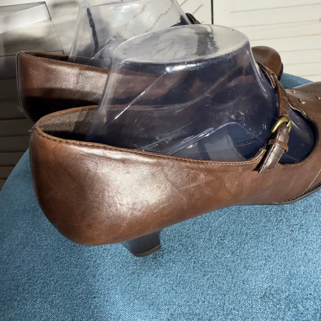 Aerosoles brown heelrest Mary Jane wing tip pump leather vintage style shoes 9 - Image 9