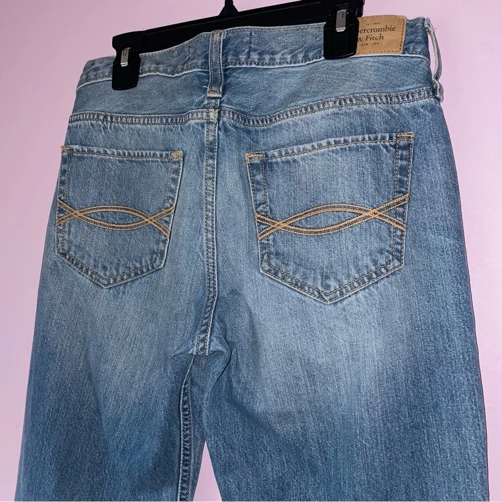 Abercrombie & Fitch Size 0 Boyfriend Straight Jean Distressed Blue Pants - Image 6