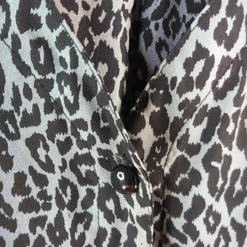 Bob Mackie  L Blue Leopard Blouse Top - Image 3