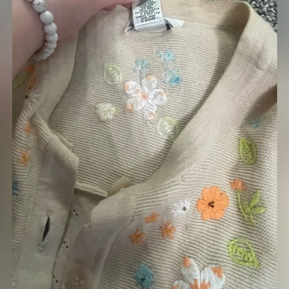 Breckenridge Cream Floral Embroidery button up long sleeve cardigan XL - Image 3