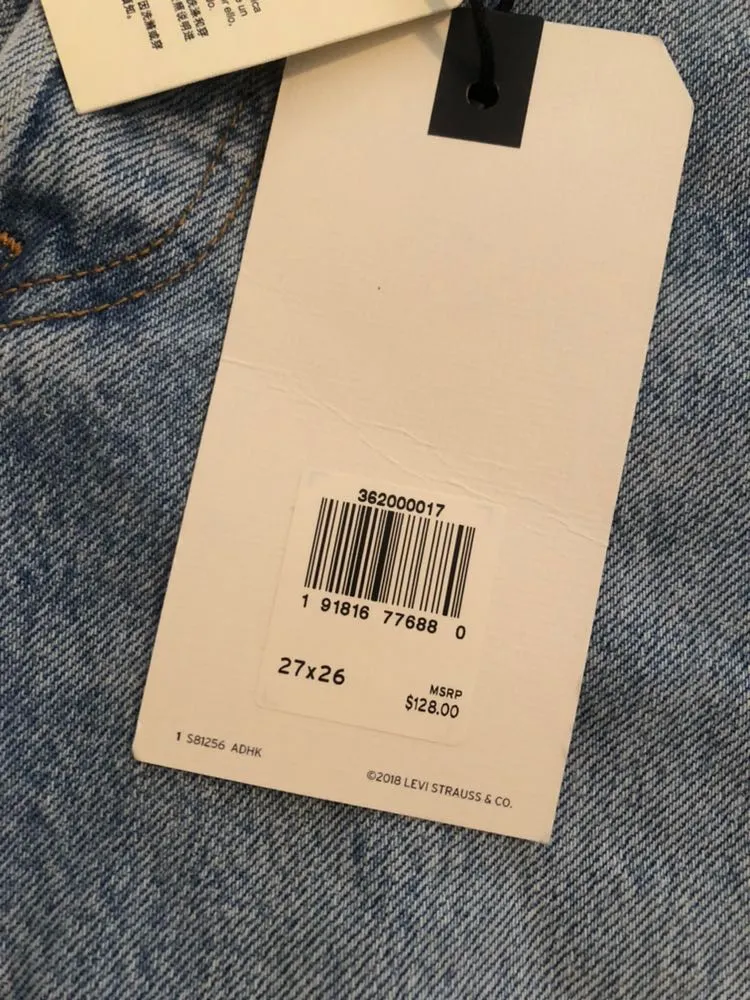 Levi’s Original Cropped Jeans - Image 6