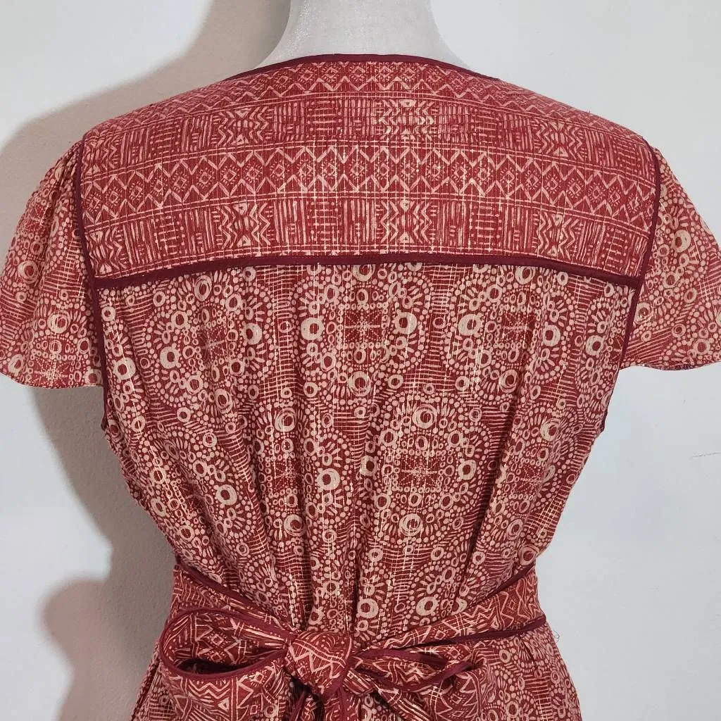 BCBGMaxAzria Red and Gold Dress with Sash SIze Small Wedding Guest Dress - Image 7