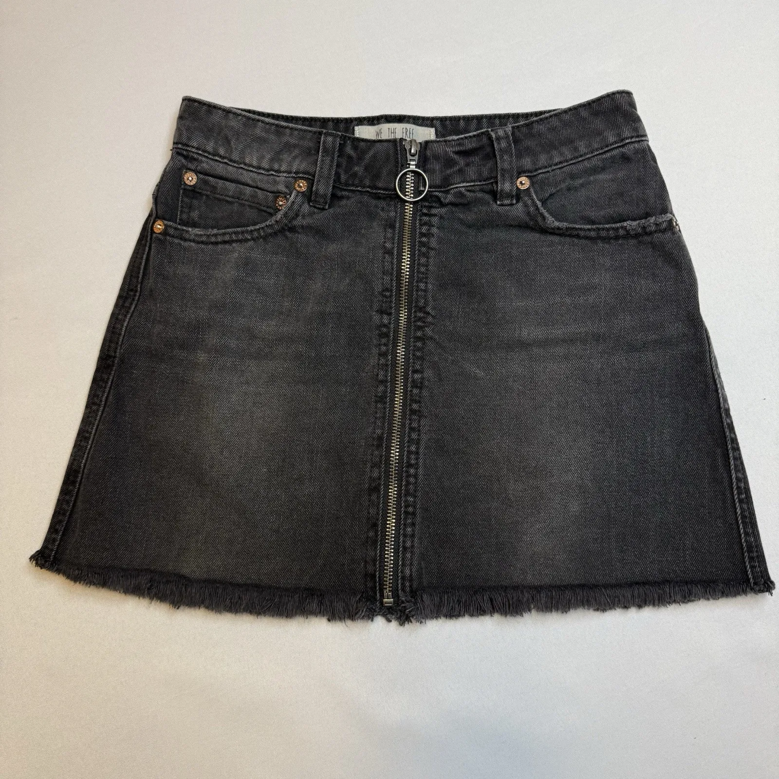 We The Free/Free People Women Full Zip Black Wash Raw Hem Denim Mini‎ Skirt # - Image 5
