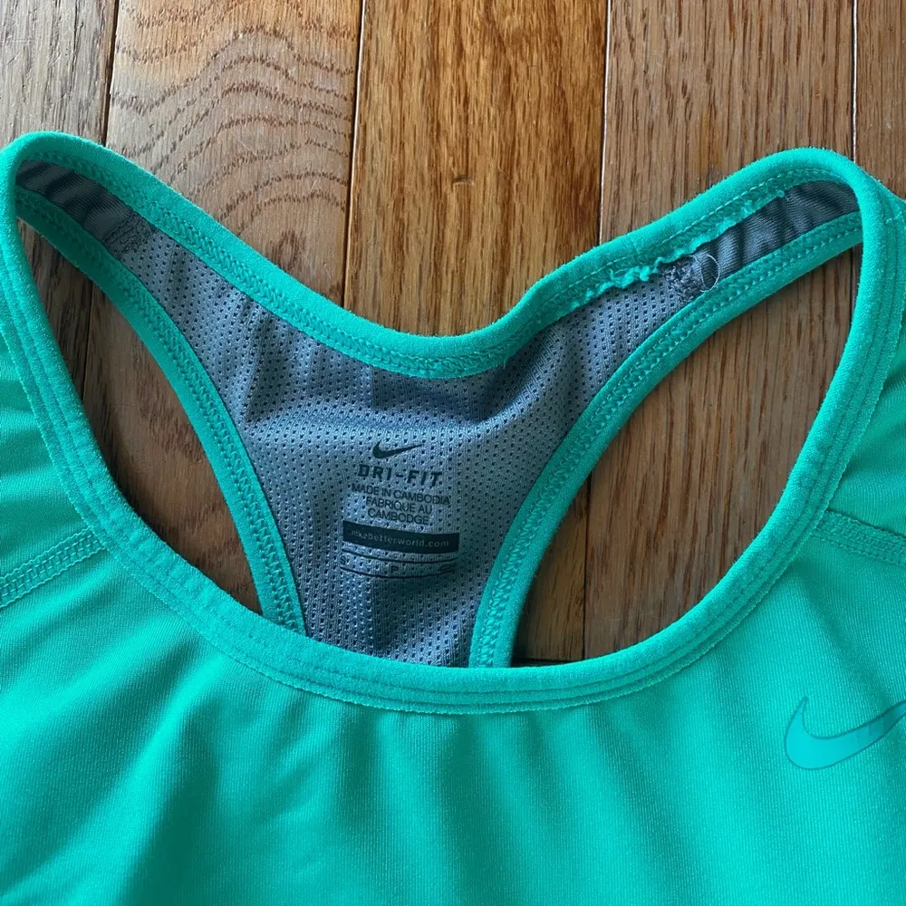 teal and gray racerback Nike athletic workout top - Image 3