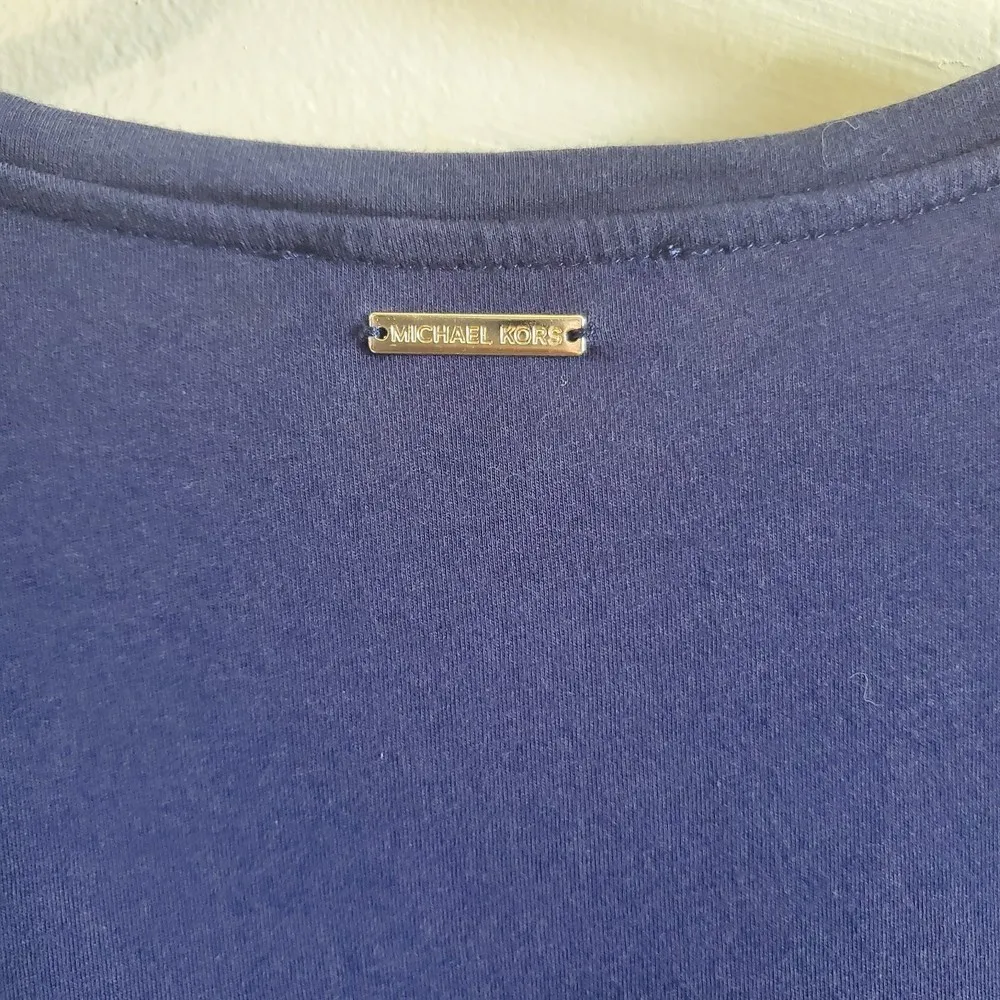 𝅺Michael Kors Grommets Lace-up Short Sleeve Navy Blue Knit Top size L - Image 5