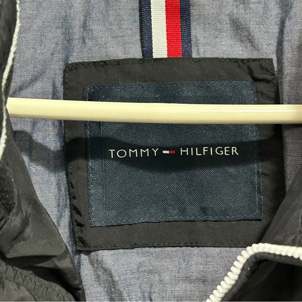 Tommy Hilfiger  wind breaker jacket lined hidden hood XXL - Image 7