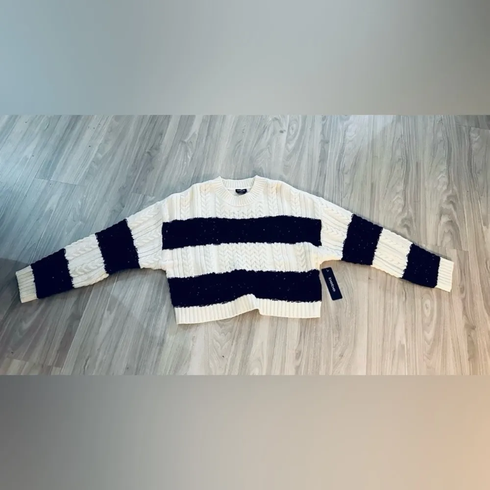 BEBE Striped Cable Knit Sweater – Sz XL - Image 2