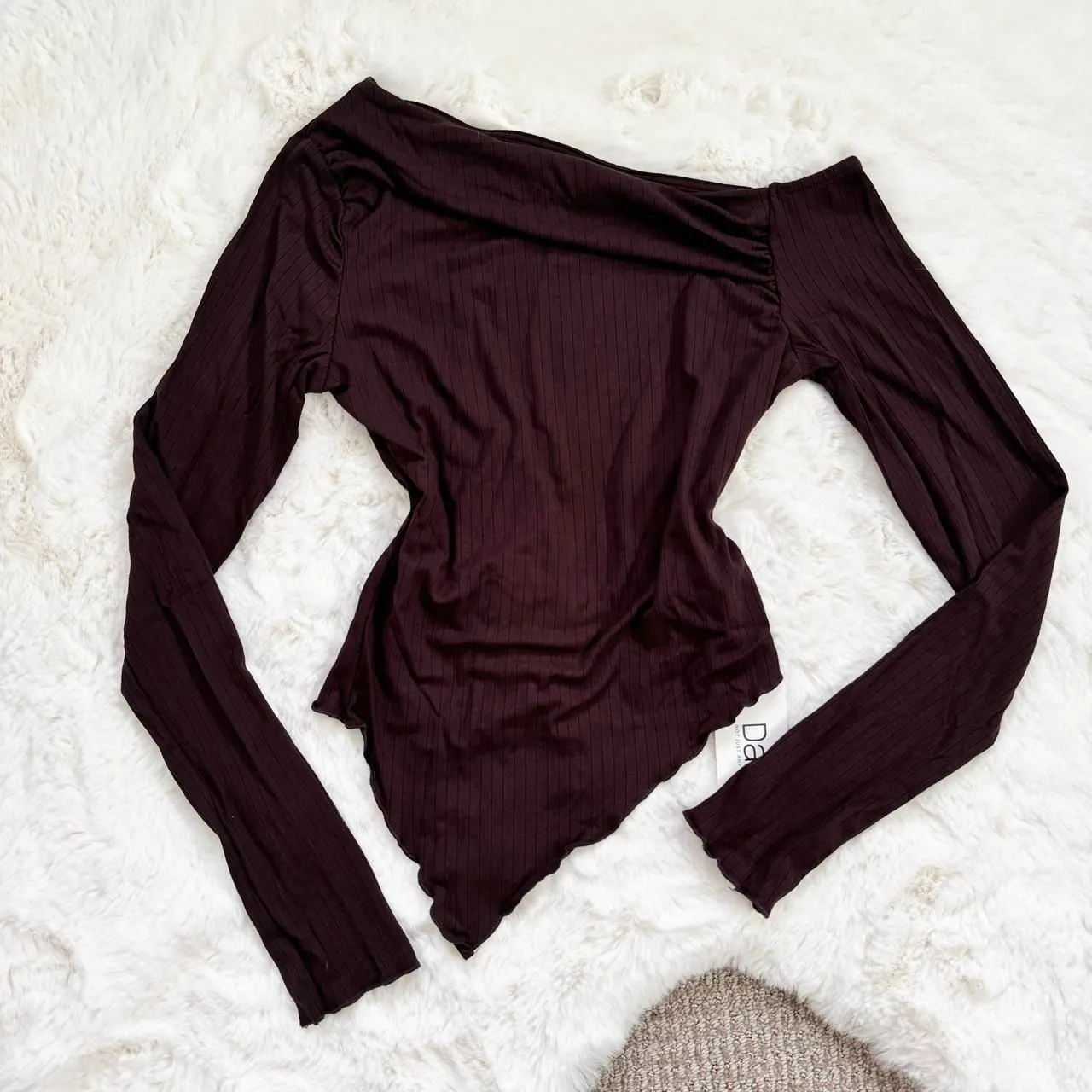 Dazy Brown asymmetrical hem ribbed long sleeve top Size XS - Image 2