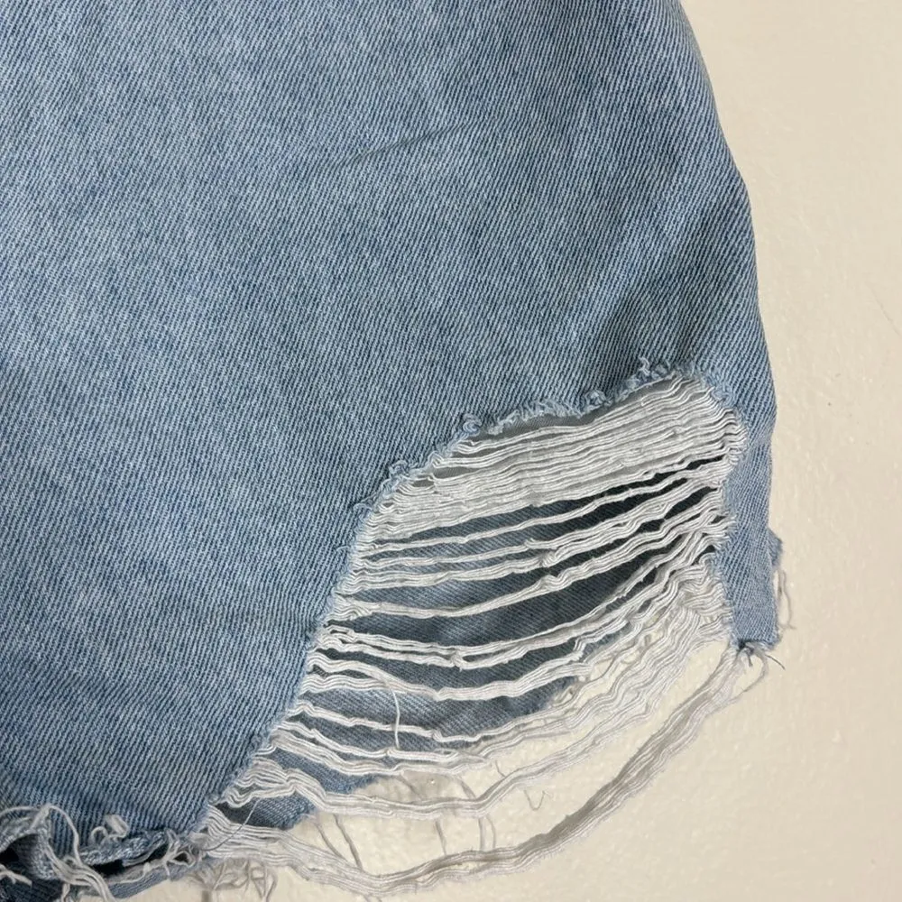 Hollister ultra high rise vintage relaxed mom cut off denim shorts size 5 - Image 3
