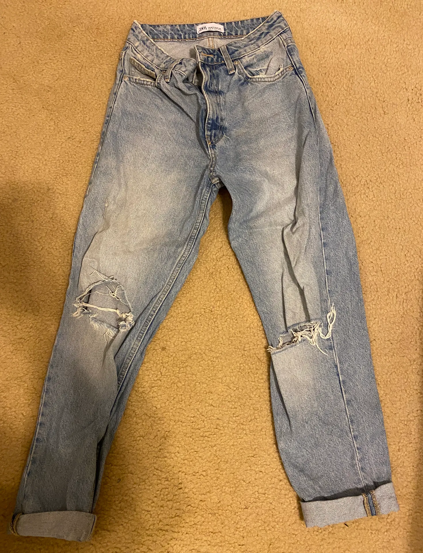 ZARA Light Wash High Waisted Mom Jeans - Image 2