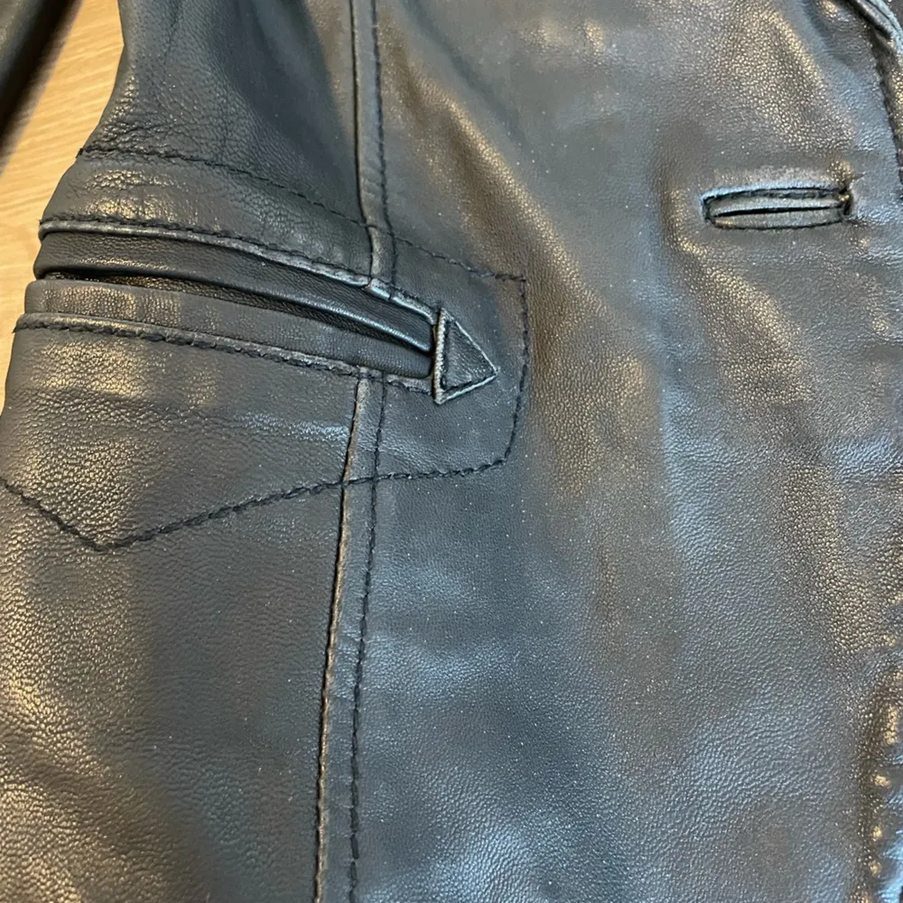 Vintage Levi’s Genuine Leather 90’s Moto Style Jacket - Image 6