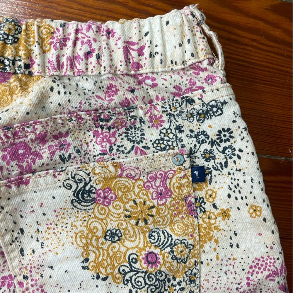 Anthropologie Pilcro Scrunchie Shorts - Image 11