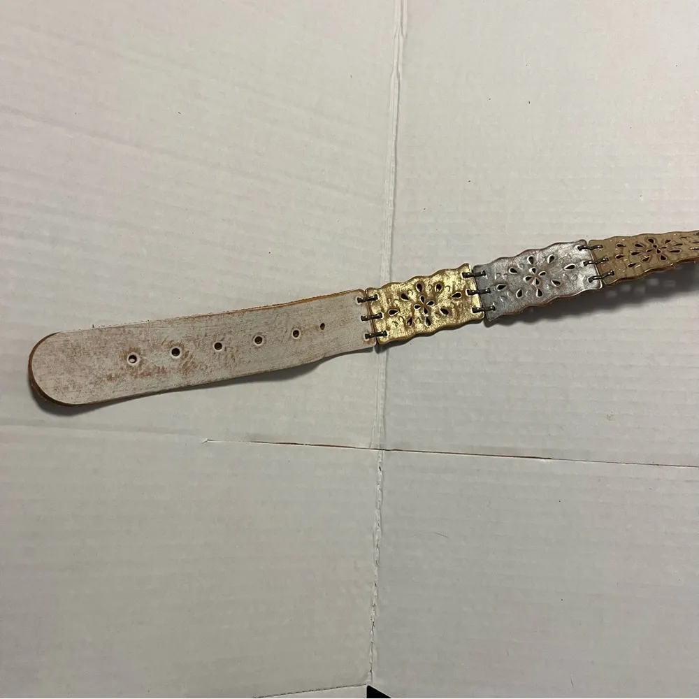 Fossil Belt Genuine Leather Gold Silver White Boho Western Sz L NWOT Unique Gift - Image 7