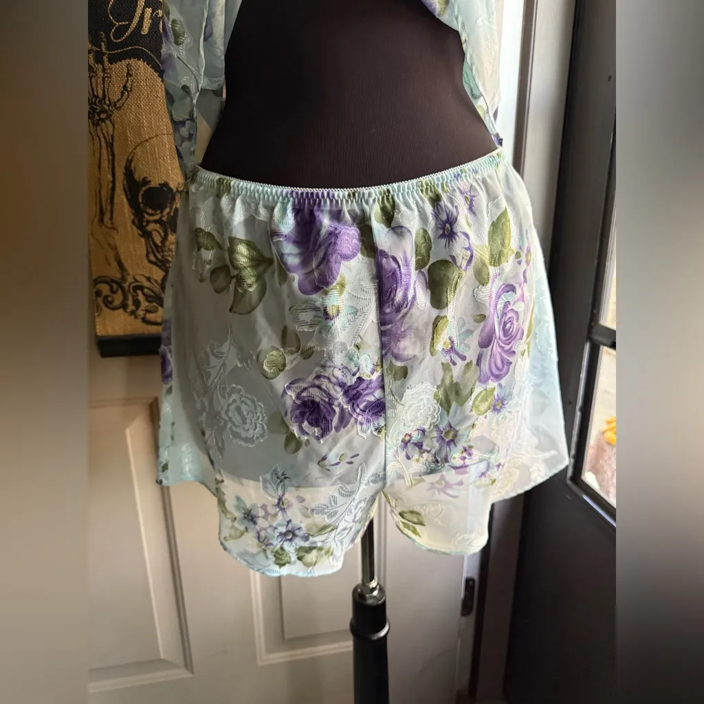 Vintage Y2K Secret Treasures sheer floral tank shorts set with robe, size large Blue - Image 8
