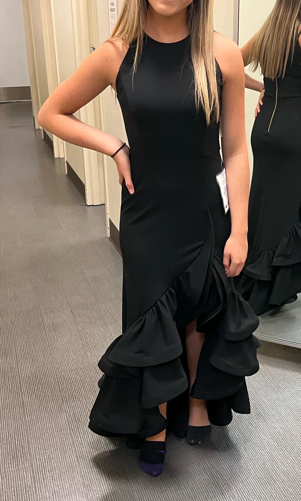 Long Black Formal Dress Size 4 - Image 4