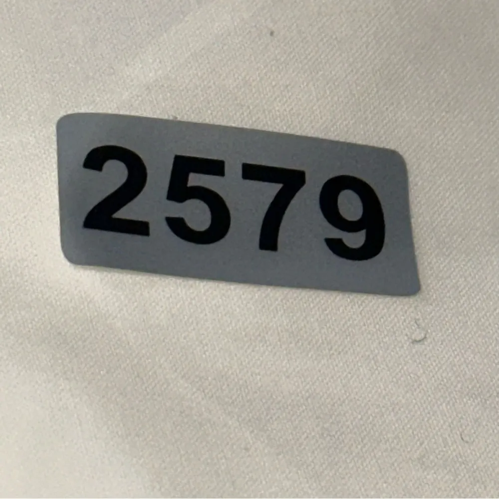 Tara Jarmon Women’s 40 M White Crystal Embellished Neck Cuffs Button Up Shirt Size M - Image 12