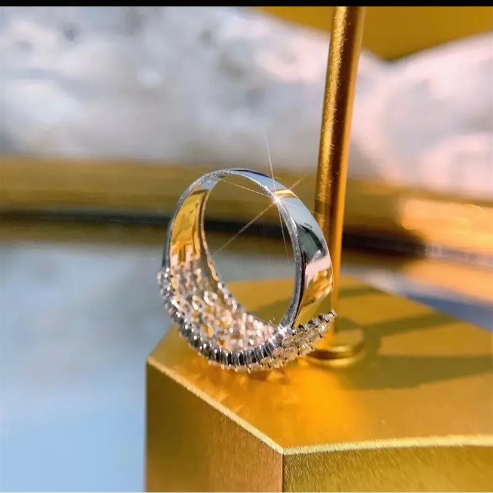 Round Gems Hollow Full Around Zircon Beautiful Eternity Rings for Women Silver Size 6 - Image 6