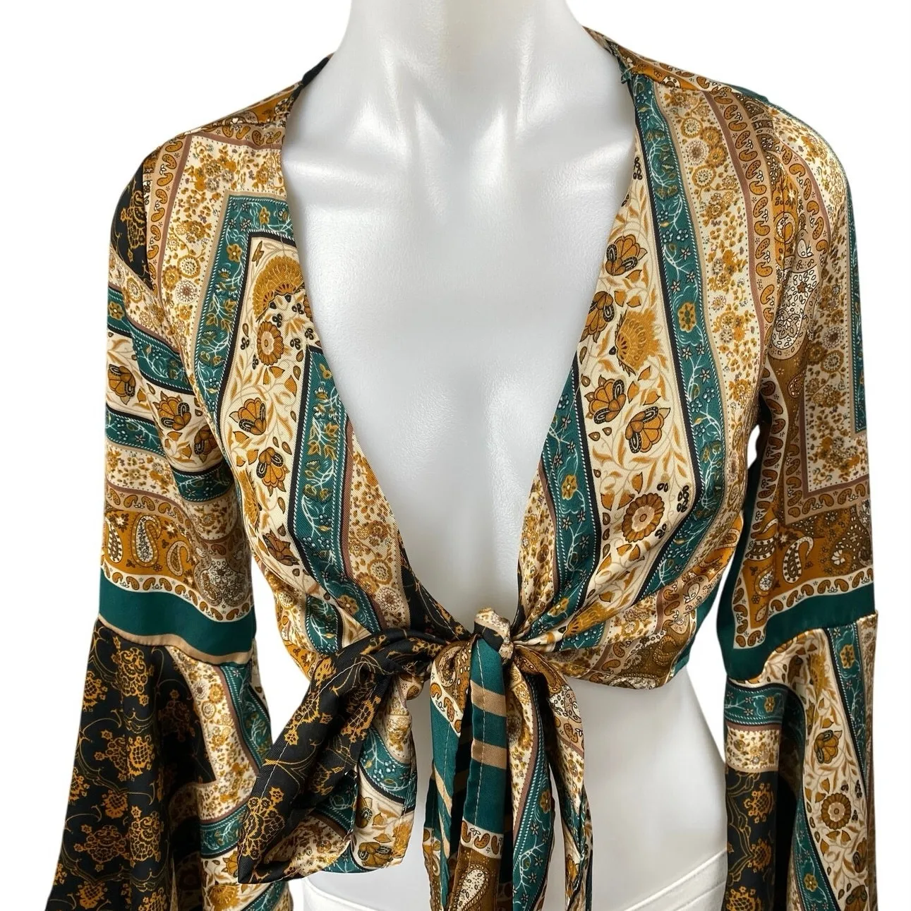 Cider Multicolor Geometric Floral Long Flared Bell Sleeves Crop Blouse Top Sz XS - Image 3