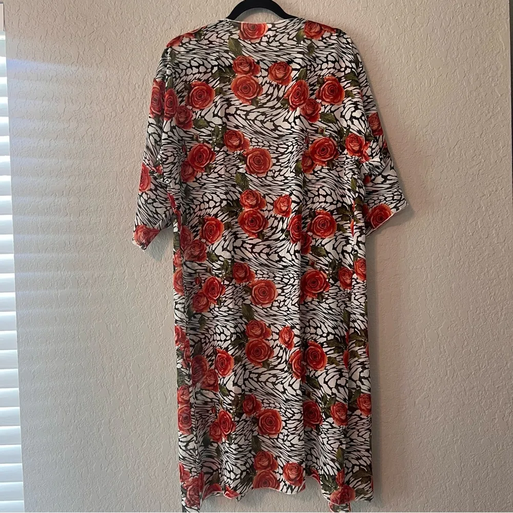 Lularoe Sz M Shirley Kimono Coverup Rose Floral Chiffon black white #268 - Image 2