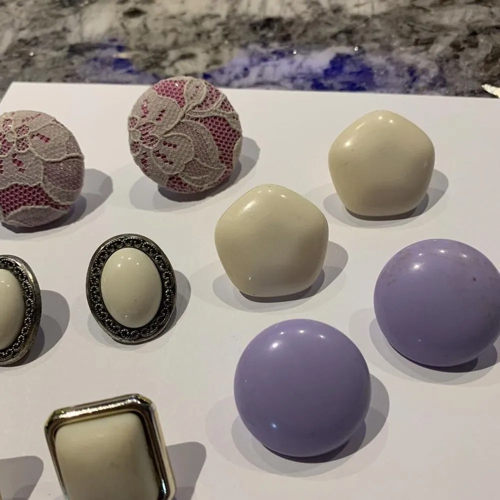 Lot Of 5 Costume Earrings Pierced Variety - Image 3