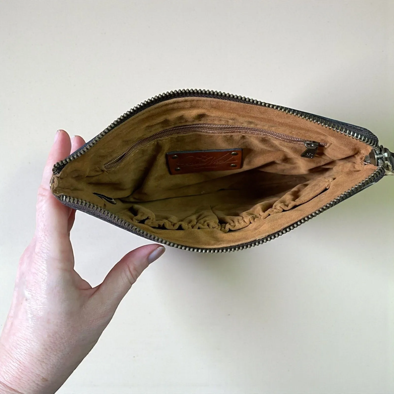 π Patricia Nash Cassini Leather Wristlet in Winter Bloom - Image 5