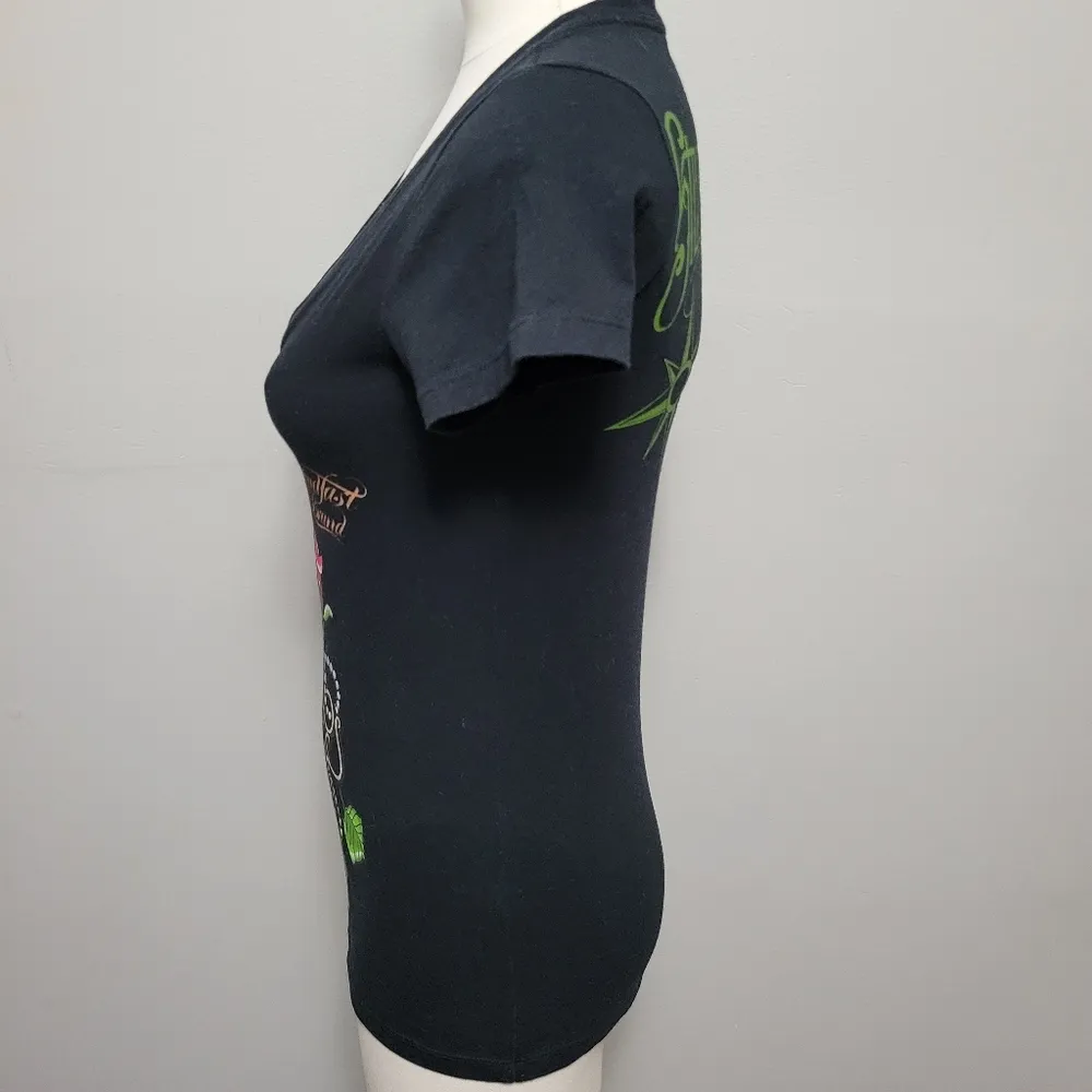 Steadfast Brand black tattoo graphic vneck tee size small - Image 4