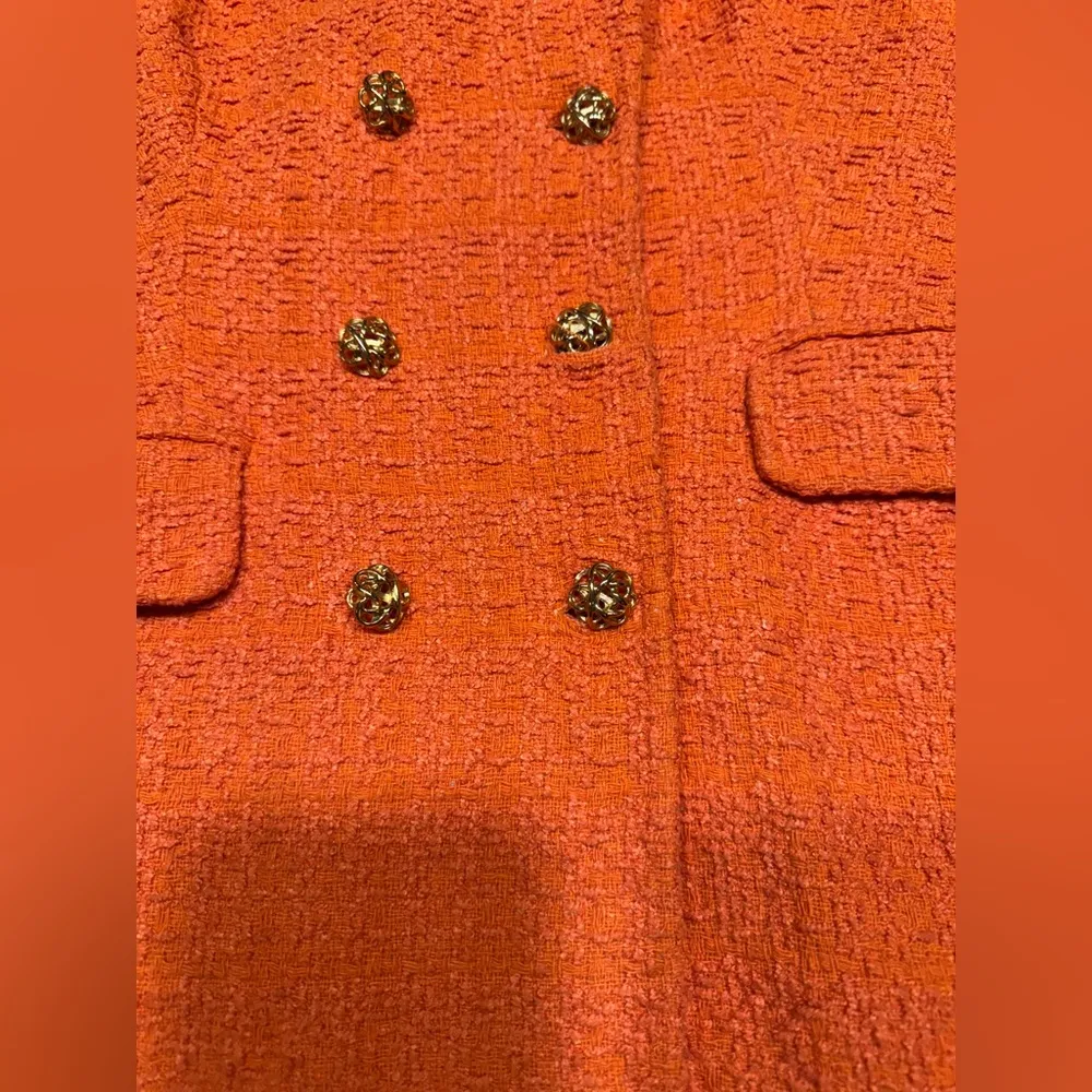 Vibrant Orange Sleeveless Vest with Notched Collar Size M - Image 3
