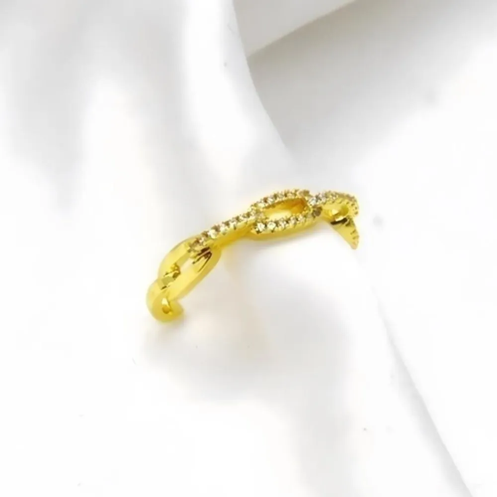 Small Chain Ring Gold - Image 2