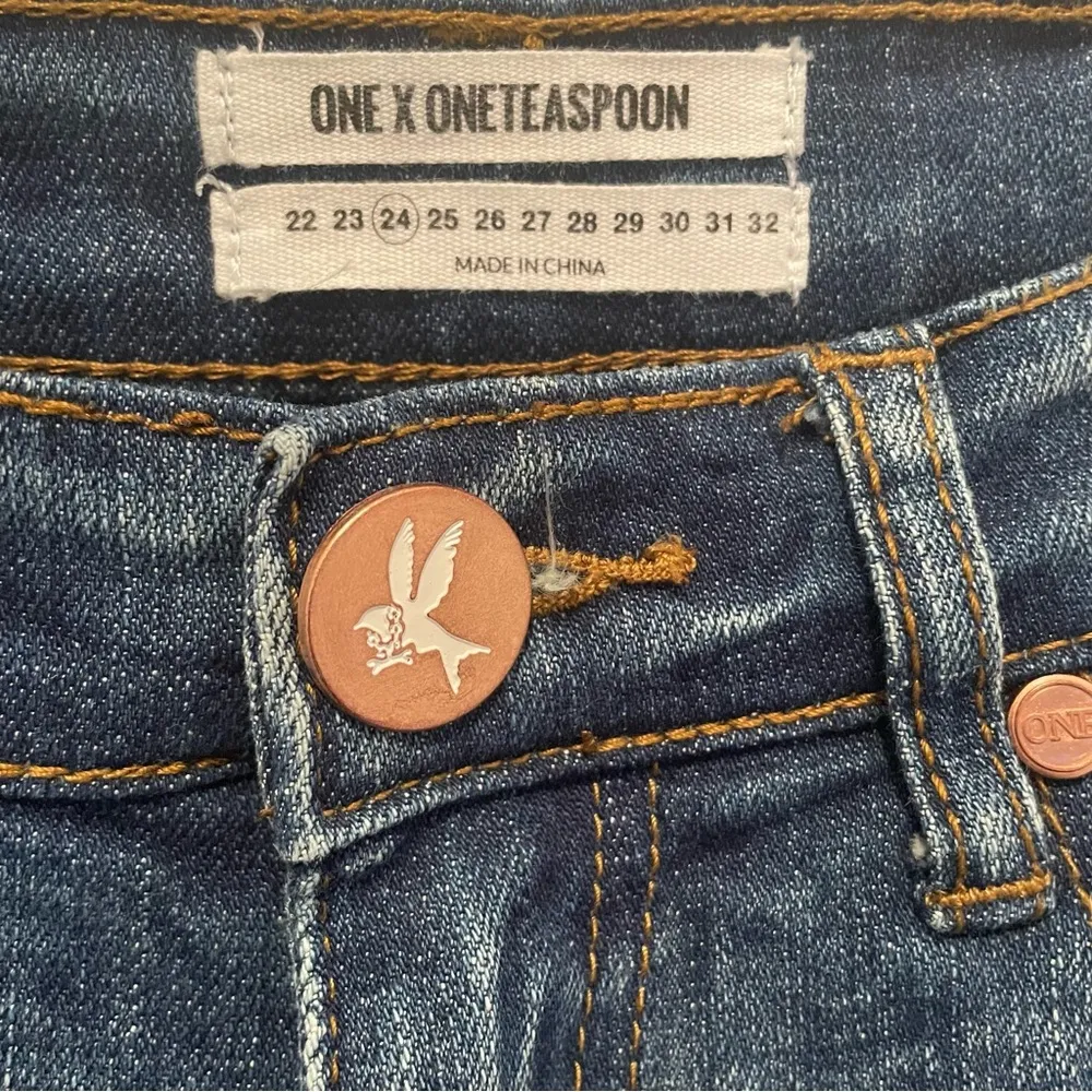 One X One Teaspoon Awesome Baggies Straight Leg Jeans-Dark Wash size 24 - Image 4