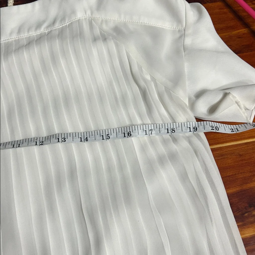 Endless Rose White Dress with Pleated Design - Image 3