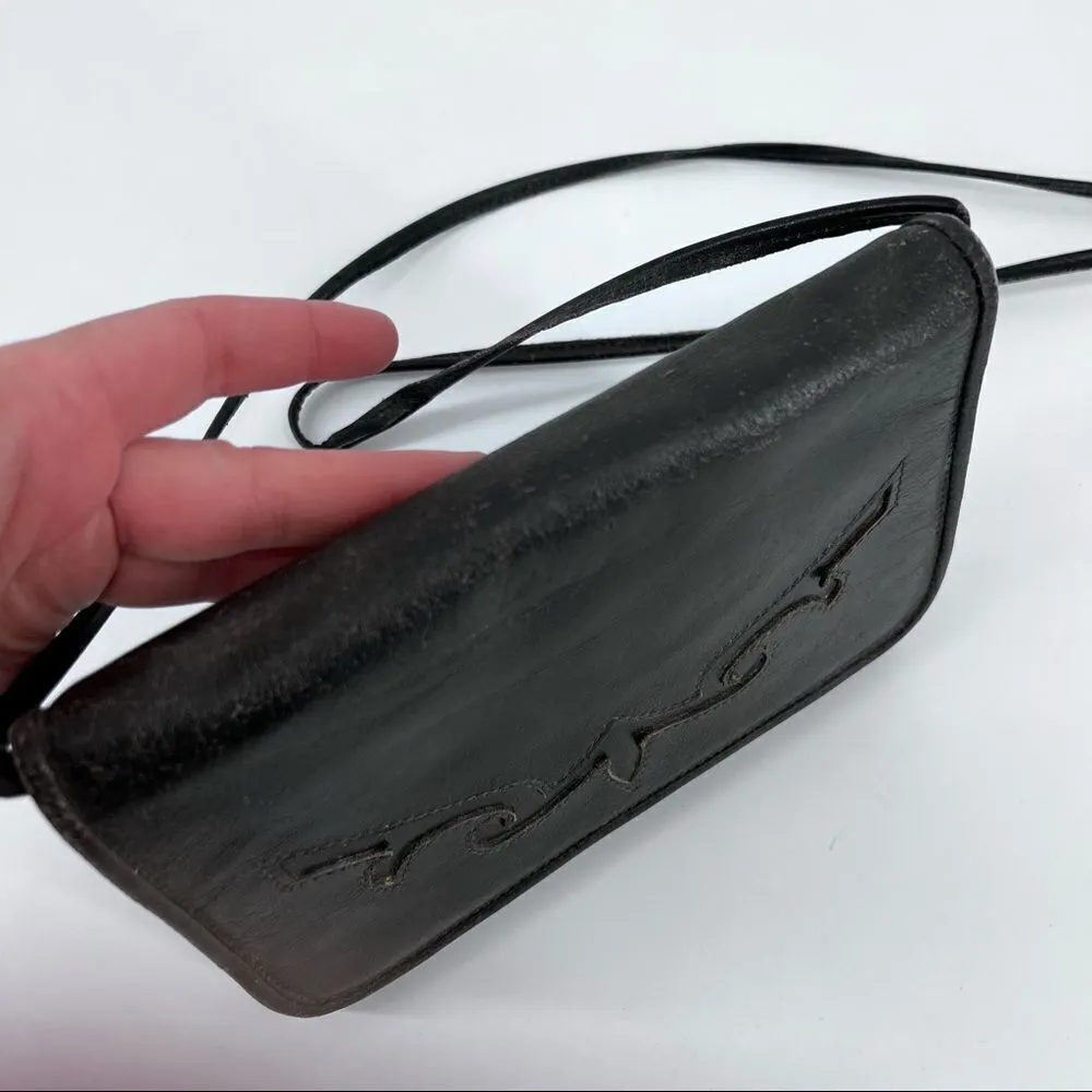 Vintage black leather cross Body purse bag shoulder bag Tooled‎ mid century Black - Image 5