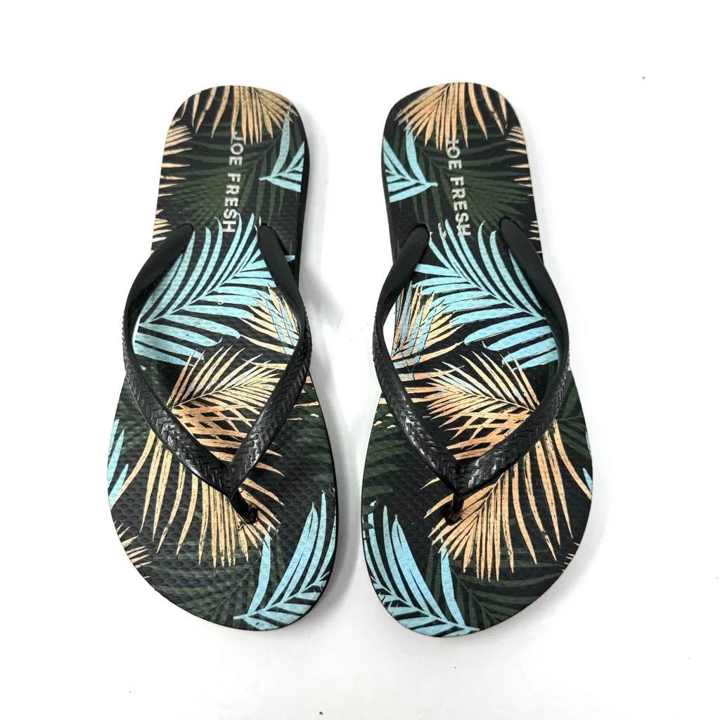 JOE FRESH palm tree flip flops, size 6 - Image 2