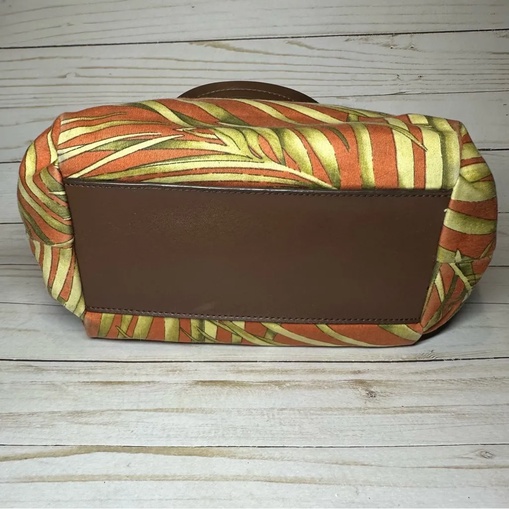 Fossil Vintage Canvas Rust Orange & Green Palm
Caluso Top Zip Shoulder Purse - Image 3