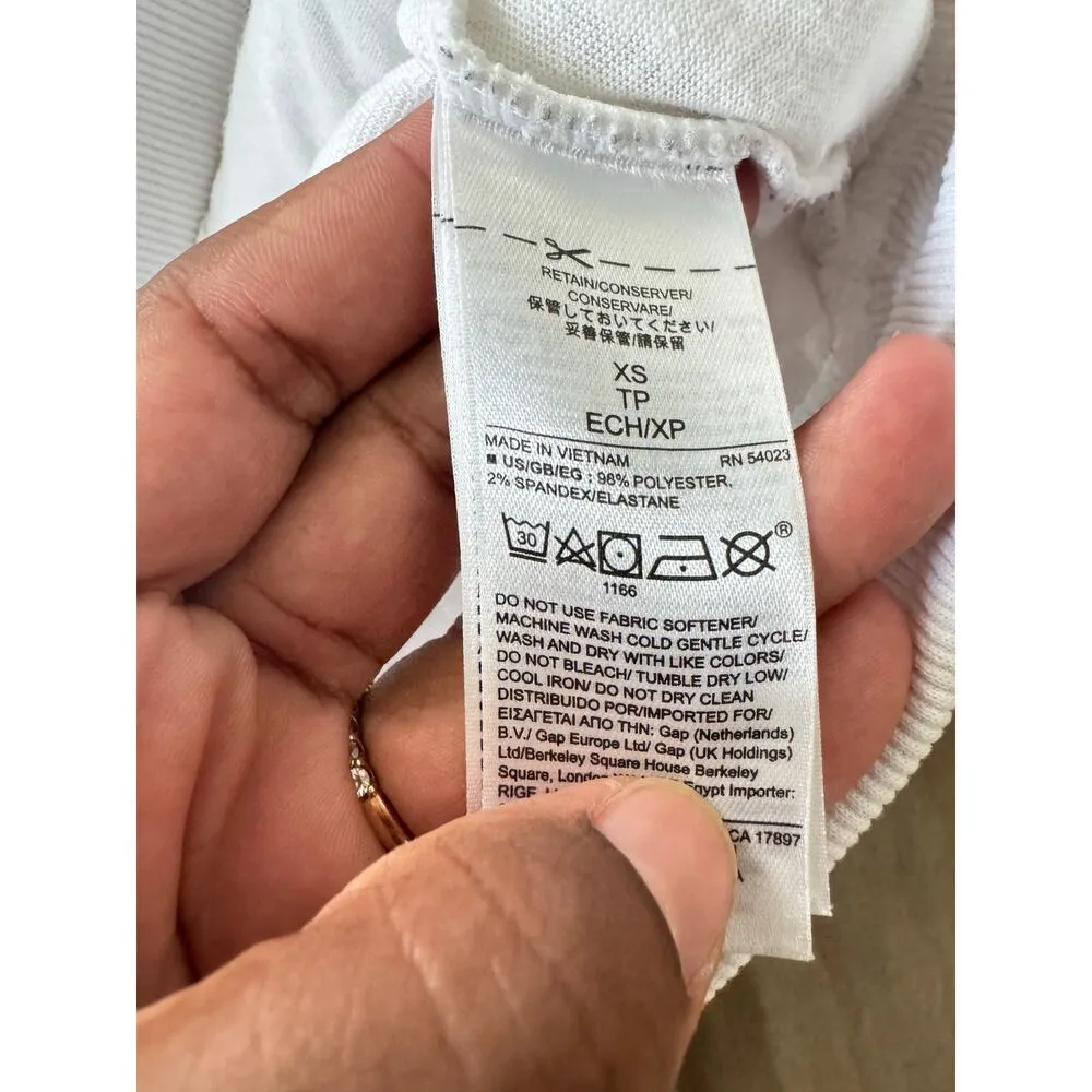 GapFit XS White Quilted Funnel Neck Pullover Sweatshirt Textured Cozy - Image 6