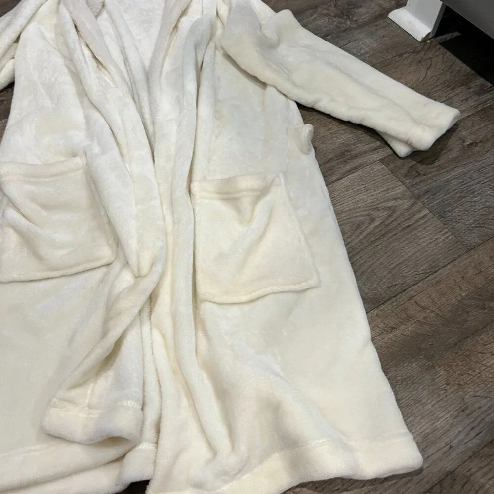 Adrienne Vittadini OS Robe - Image 4