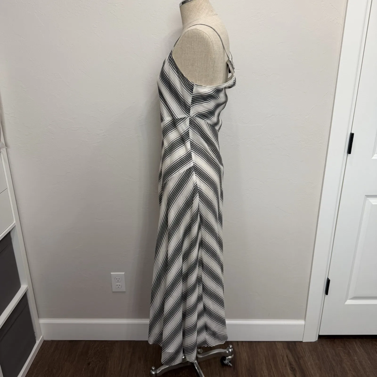 THEORY Sz 6 Dress Summer Athens Asymmetrical Spaghetti Strap Striped Ivory Black - Image 5