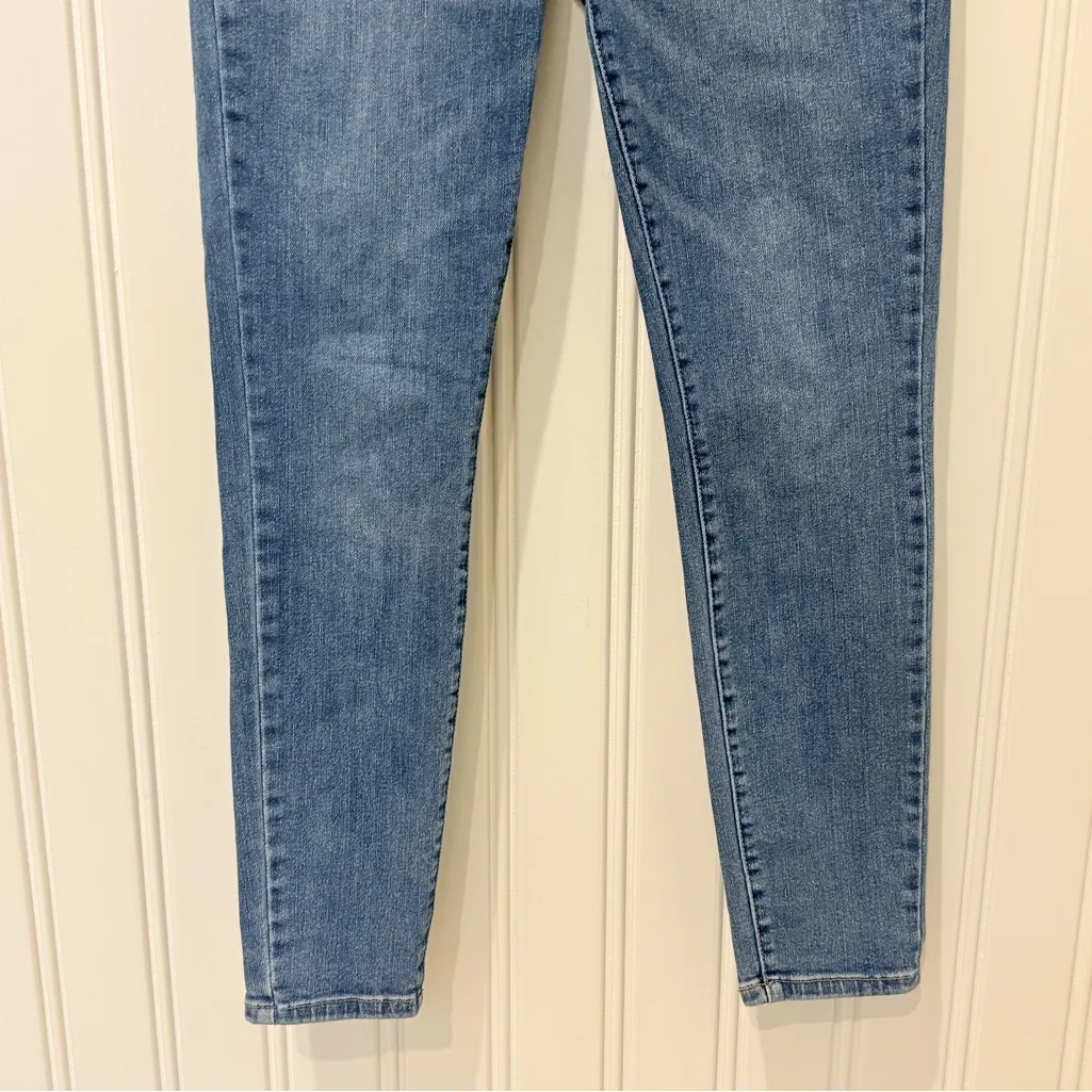 Judy Blue High Rise  Skinny fit Jeans - Medium Wash 28 / 7 - Image 4