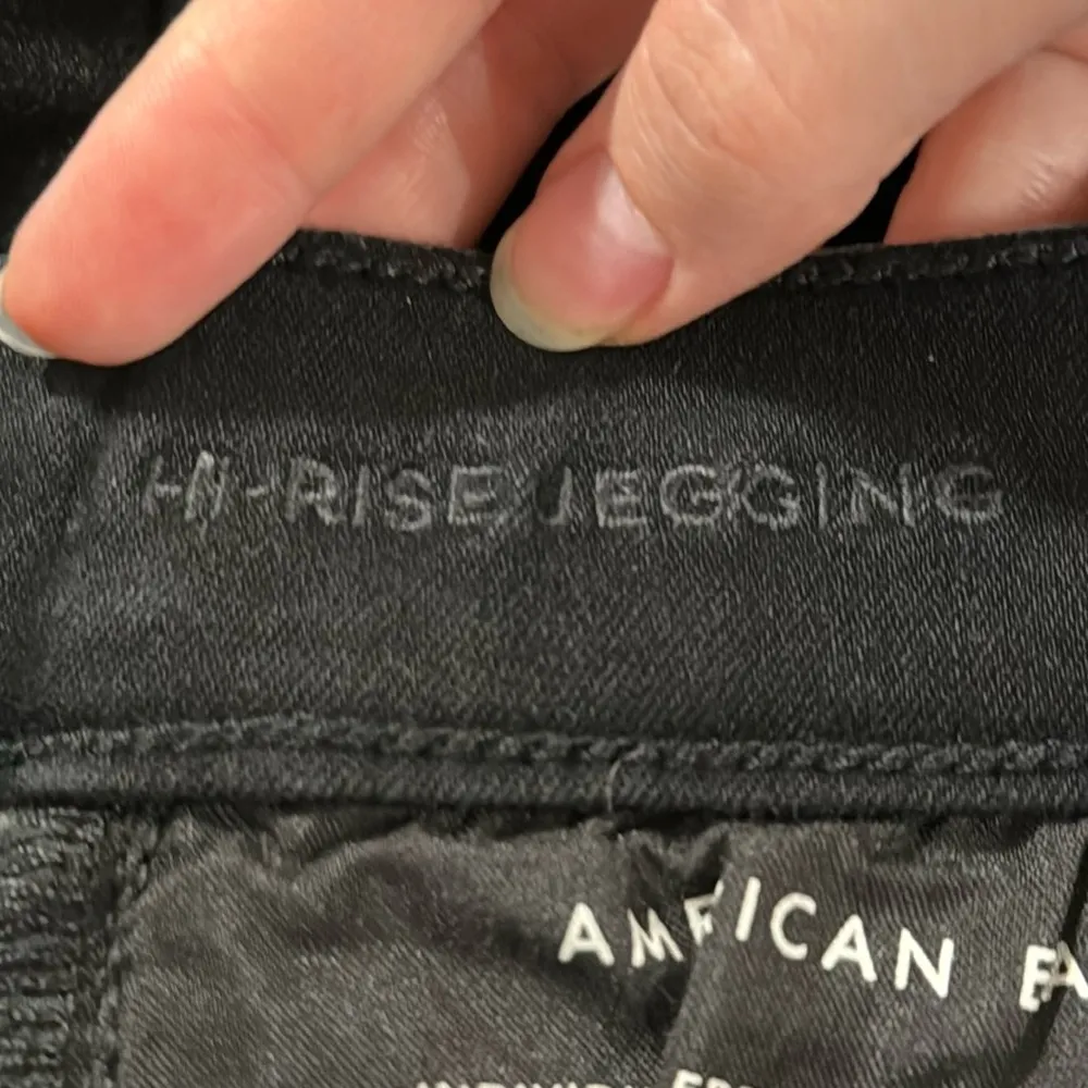American Eagle Ne(X)t level stretch distressed hi-rise jeggings black size 4S - Image 10
