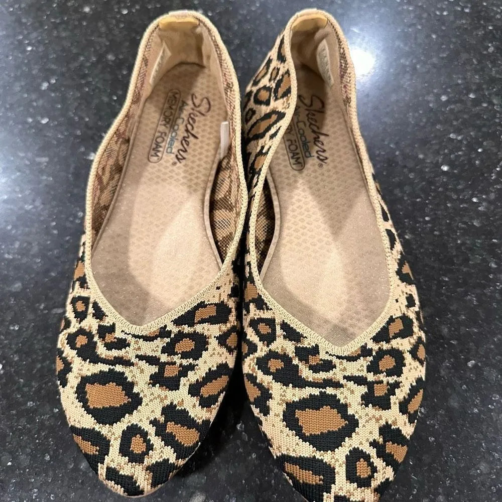Skechers Knit Pointed Toe Cleo Cheetah Print Air-Cooled Memory Foam Flats Size 9 - Image 2